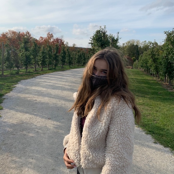 Meet your Posher, Milena - Picture 2 of 2